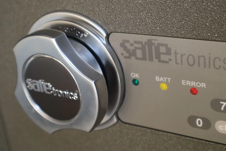 Взломостойкий сейф Safetronics NTR-22E